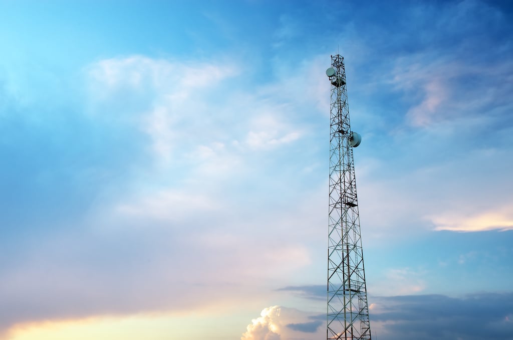 telephone radio tower with 5G capabilities